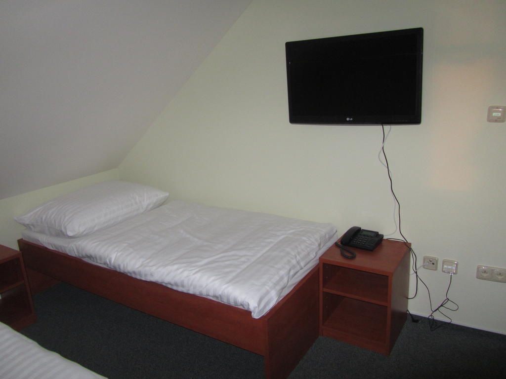 Penzion Na Fare Dubenec Kamer foto